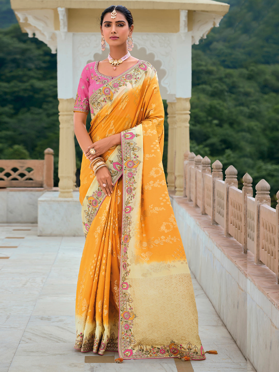 Shaded Yellow-Cream Color Pure Dola Silk Woven,Patch-work Heavy Border Embroiderey Saree with Contrast Blouse