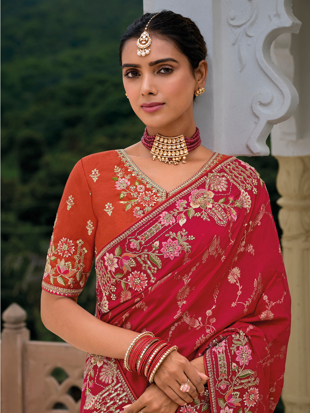 Red Color Pure Dola Silk Patch Work Border Embroiderey Saree with Contrast Blouse