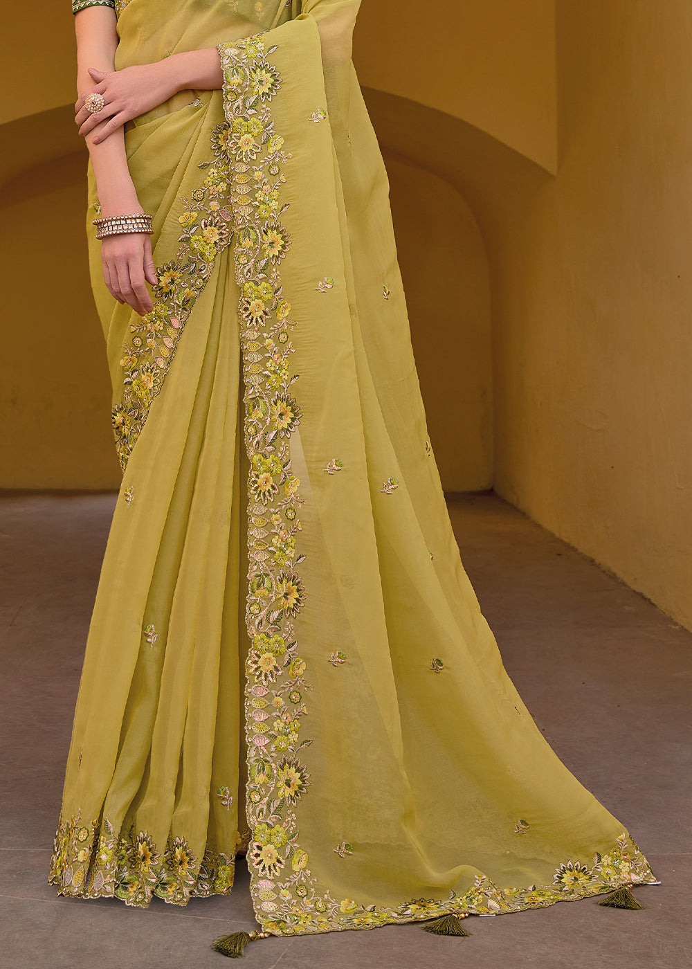 Yellow Organza Silk Handwork Embroiderey Cut Work Border C-Pallu Saree