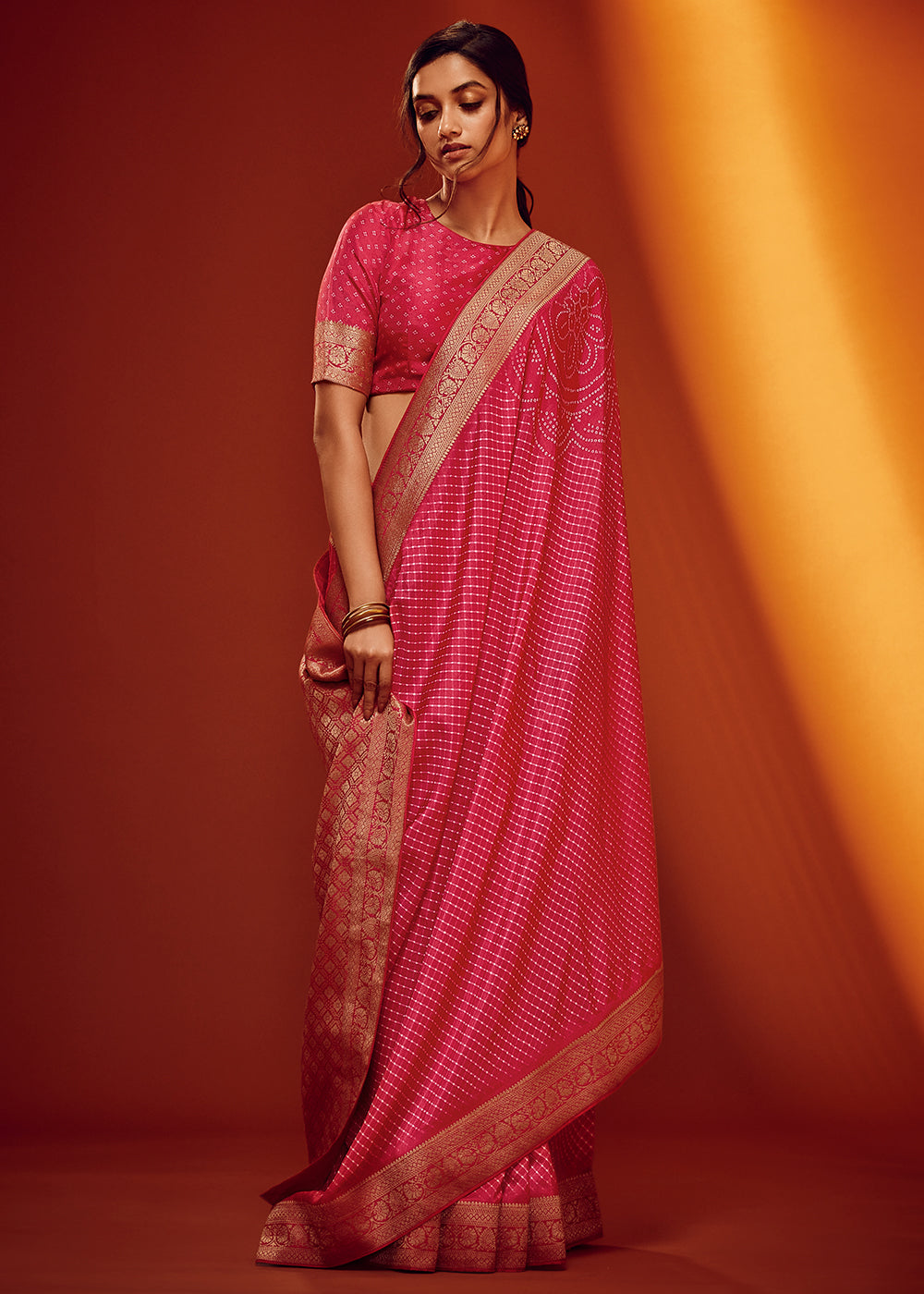 Pink Color Bandhani Printed Pure Viscos Woven Saree