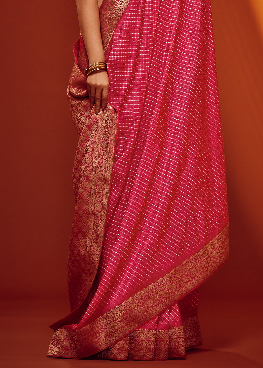 Pink Color Bandhani Printed Pure Viscos Woven Saree