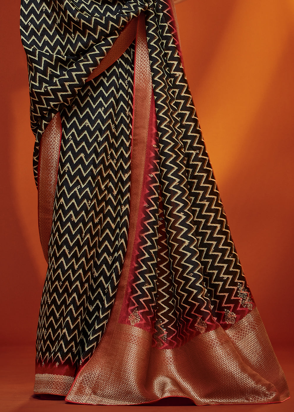 Black Color Digitally Printed Pure Viscos Woven Saree